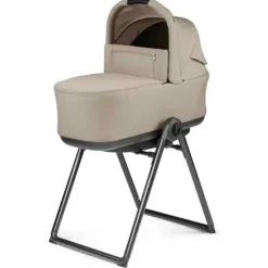 City Loop Bassinet With Stand