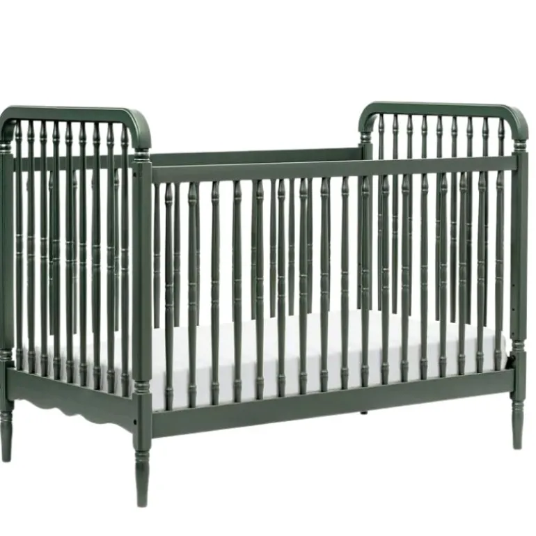 Liberty 3-in-1 Convertible Spindle Crib